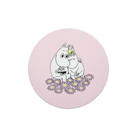 Mumin burk med illustration som hyllar vänskap
